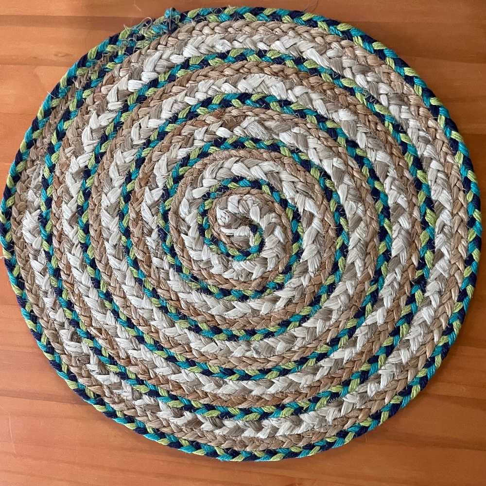 Vintage style braided placemats - set of 4
